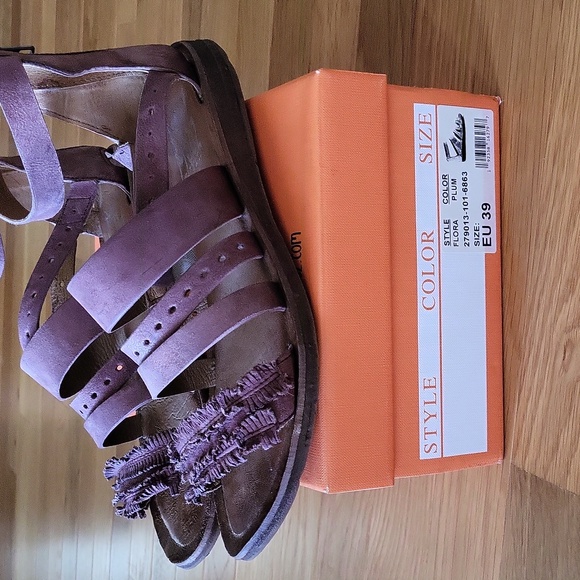 Miz Mooz Flora Gladiator Sandal - Plum - 39EU / 8.5-9 US - Picture 6 of 7